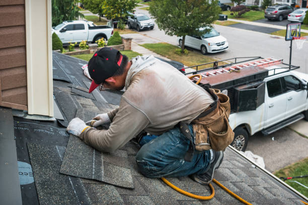 Professional Roofing technician working in Barneveld, WI
